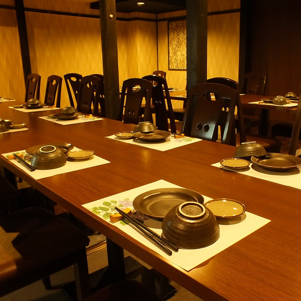 2～60名様まで個室へご案内、各種宴会や大切な方との記念日にご利用下さい。