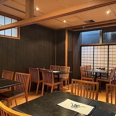 お仕事帰りや同僚とのお食事利用に。