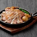 料理メニュー写真 鉄板サーロインステーキ