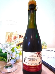 ランブルスコ・ロッソ・ドルチェ（微発泡性赤）