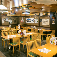魚寅食堂 横浜西口店の雰囲気2