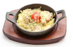 鶏肉トマトのチーズ焼き CHICKEN & TOMATO CHEESE YAKI