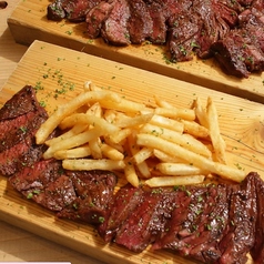 肉ビストロ酒場アーサーの特集写真