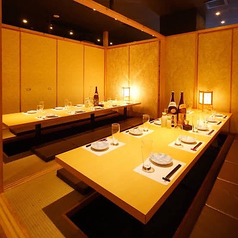 店舗貸切も受け付けております。最大100名様まで収容可能です！営業時間外も事前のご相談で対応できますのでご利用の際はお気軽にご連絡ください◎