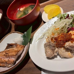 縞ほっけと大山鶏のよだれ鶏定食