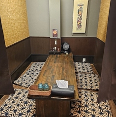 座敷席ご用意しております。