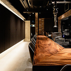 当店はカウンターのみのお席となります。