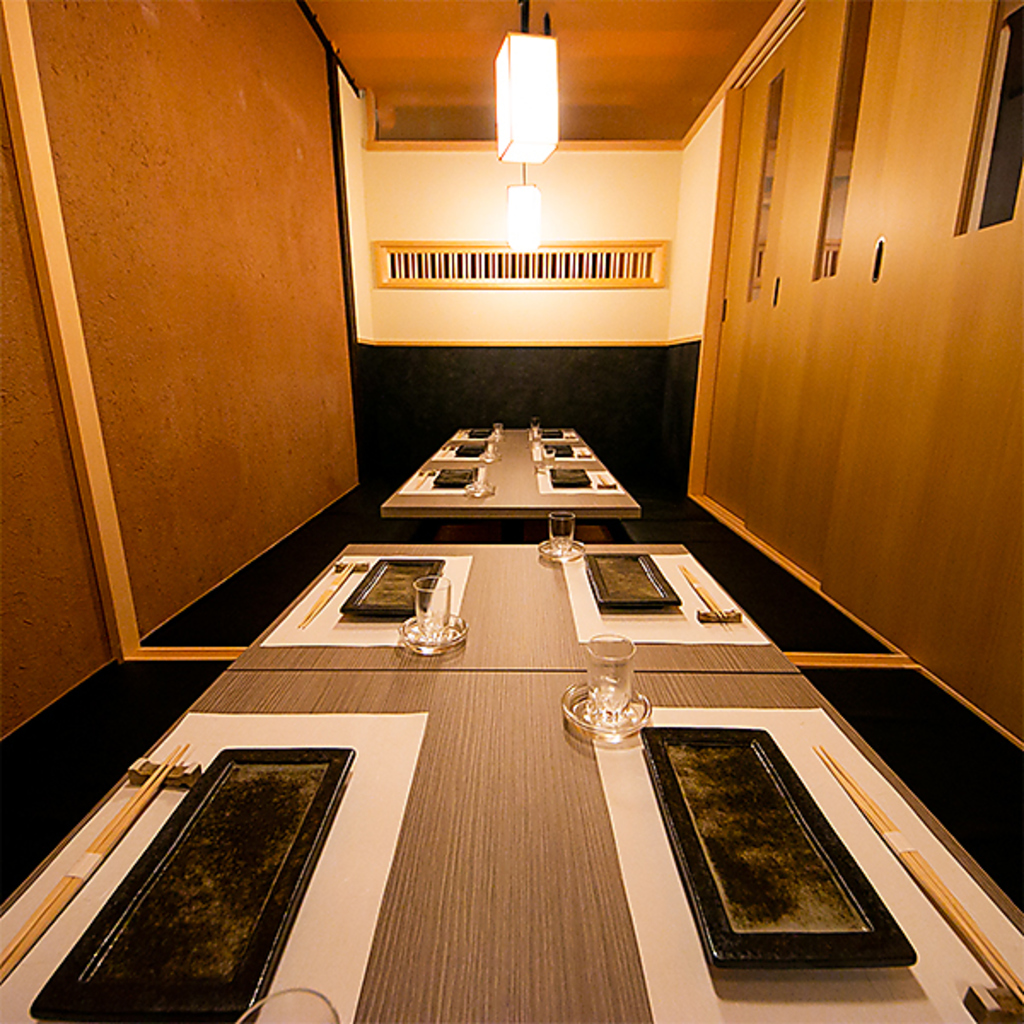 完全個室 九州郷土料理 ウマい居酒屋 新宿店 馬刺し もつ鍋 焼鳥 土鍋 飲み放題 海鮮 喫煙可能 西口