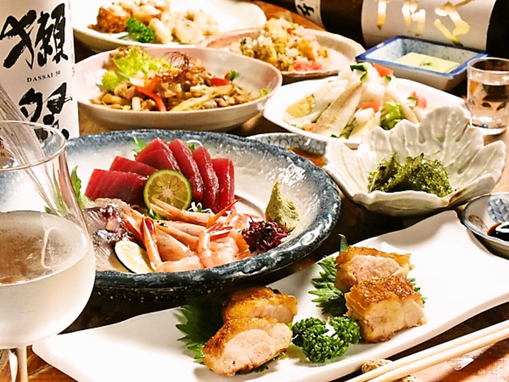 120分飲み放題付３時間宴会コース　アラカルトコースと鍋コースあります。