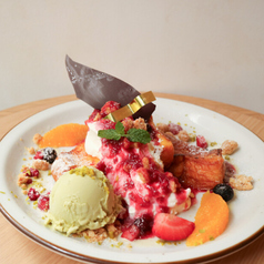 フレンチトーストベリーピスターシュ