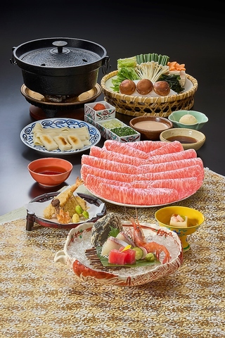キティ 東海 セット 根付 中日 伊勢志摩 さるぼぼ 木曽路 名古屋コーチン物語 Amazon.co.jp: 城＆二頭金鯱置物（金屏風付き） 名古屋城 開運