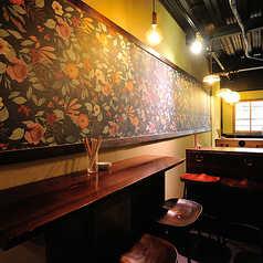 古民家風の心落ち着く店内でゆっくりお過ごしください。