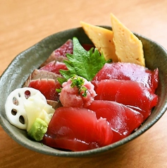 まぐろ丼