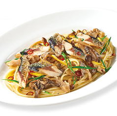 秋刀魚とキノコのペペロンチーノ