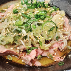 純和鶏の「とろレバ」~たっぷりネギ塩ゴマ油~