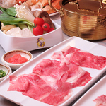 北海道産の新鮮なカニやアワビ、和牛サーロインステーキなど多彩な高級食材をブッフェスタイルで♪