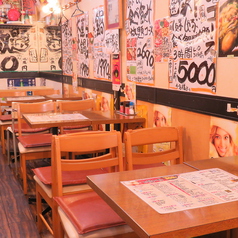 ゆったりテーブル席!