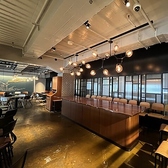 【あなたの特別な日を、貸切空間で思い出に残そう!】50人以上での貸切が可能です。友達や仲間と一緒に、プライベートな空間で楽しむことができます。誕生日パーティーや同窓会、会社のイベントなど、さまざまなシーンにぴったりの場所です。大人数での集まりでも、安心して楽しめる空間が整っています。