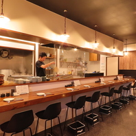 職人のライブ感が楽しめるカウンター席が特等席◎