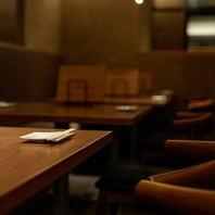 落ち着いた空間でお食事を。