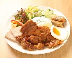 揚げ春巻きと特製豚焼きプレート