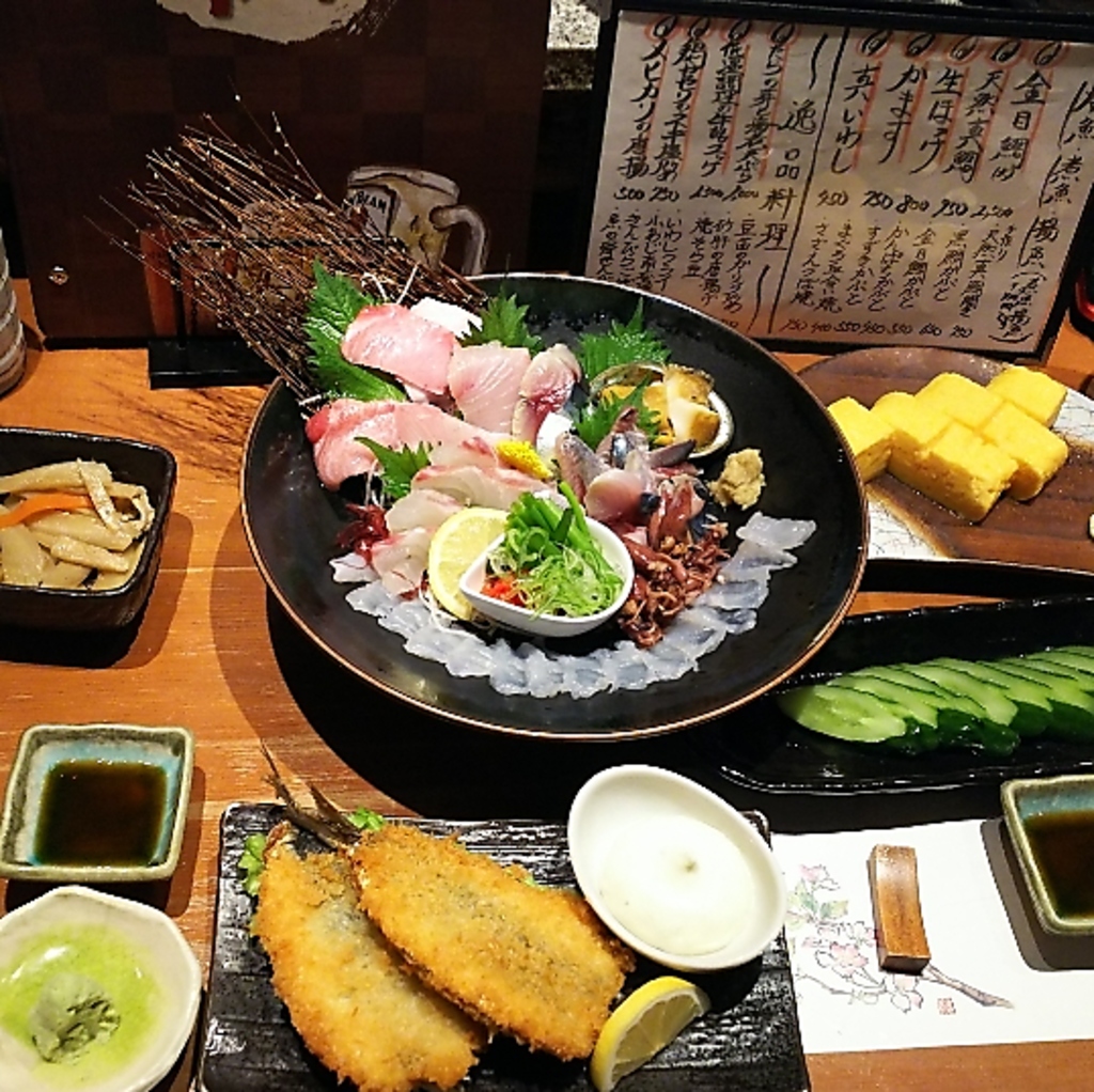 定番メニューの他日替わりメニューもあるので選ぶのが楽しい！