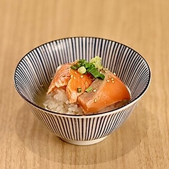 炙りサーモン茶漬け