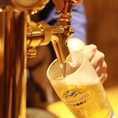 飲み放題はキリン一番搾りを含む全64種をご用意。ハイボールやサワー、カクテル、日本酒まで幅広く取り揃えており、お料理に合わせてお楽しみいただけます。ゆったり宴会にもぴったりです。