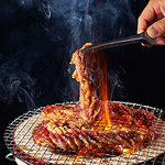 定番カルビやロース、多様なメニューが食べ放題！上質な厳選肉をご提供いたします。