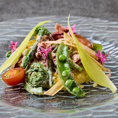 ホタルイカと春野菜（山菜）のサラダ～クスクスとともに～