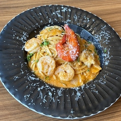 殻ごと食べれる海老のトマトクリーム