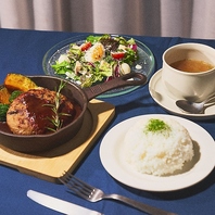 終日お得なセットメニューも♪