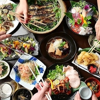 料理長厳選の鮮魚と、毎日10数種並ぶ自慢のおばんざい