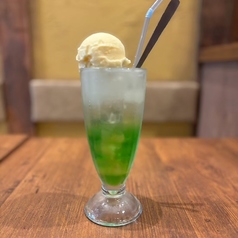 昔懐かしクリームソーダ