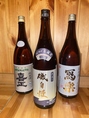 厳選日本酒を豊富に取り揃えております！全国各地の地酒や、珍しい銘柄も多数ご用意しております。お料理に合う日本酒や焼酎など、お気軽にお問い合わせください。