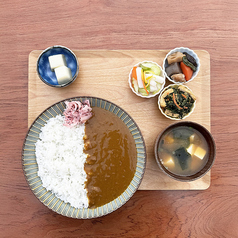 魚介出汁の効いた自家製和風カレー