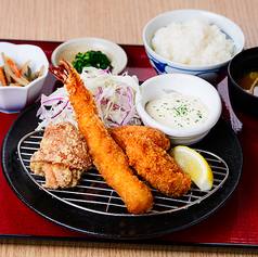 ミックスフライ定食