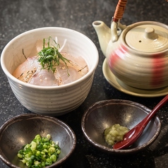 真鯛の昆布〆出汁茶漬け
