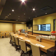 オシャレな店内と北陸海鮮、おさkを楽しめる♪