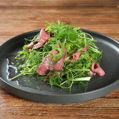 ローストビーフ　サラダ仕立て