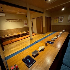 会社の宴会や歓送迎会、小中学生のイベントの打ち上げにもオススメなお座敷の貸切です！団体様には【飲み放題付き宴会コース】をオススメしております。ご予算などのご相談やご希望などもお気軽にお問い合わせください。