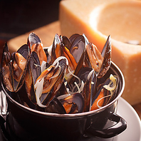 ムール貝のプレゼ（蒸し）をお楽しみください！