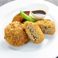 国産玉ねぎをたっぷり使用したふっくら食感