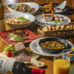 ジャンルにとらわれない旬の食材を使った料理をご提供！