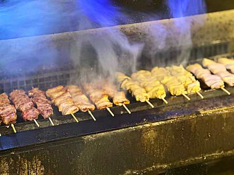 炭火香る絶品やきとん、気軽にサクッとお立ち寄りください