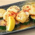 料理メニュー写真&nbsp;北海道産帆立とズッキーニのバター焼