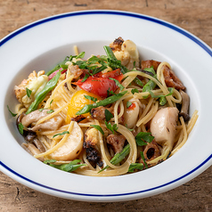 あさりと彩り野菜のペペロンチーノ スパゲッティ