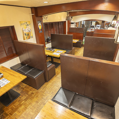 15名様より貸切を承っております。大人数での宴会やパーティーに最適です。プライベートな空間で、周りを気にせずお食事をお楽しみいただけます。