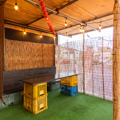 水島 牡蠣小屋 燎　居酒屋の雰囲気1