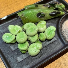 そら豆の炭火焼き / イワシの酢じめ